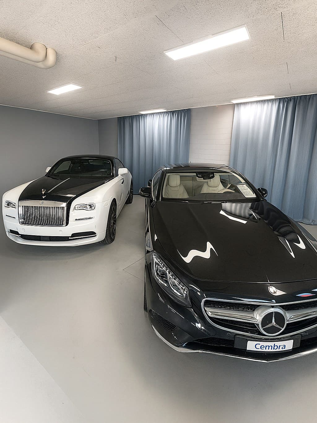 Showroom von Autobörse 24 AG in Zug